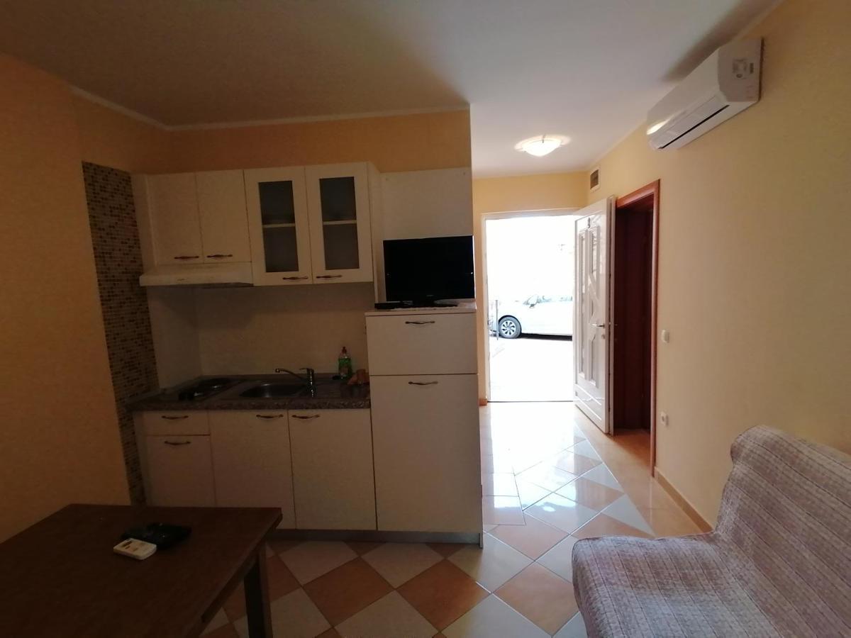 Apartmani Golomeić Crikvenica Exterior foto