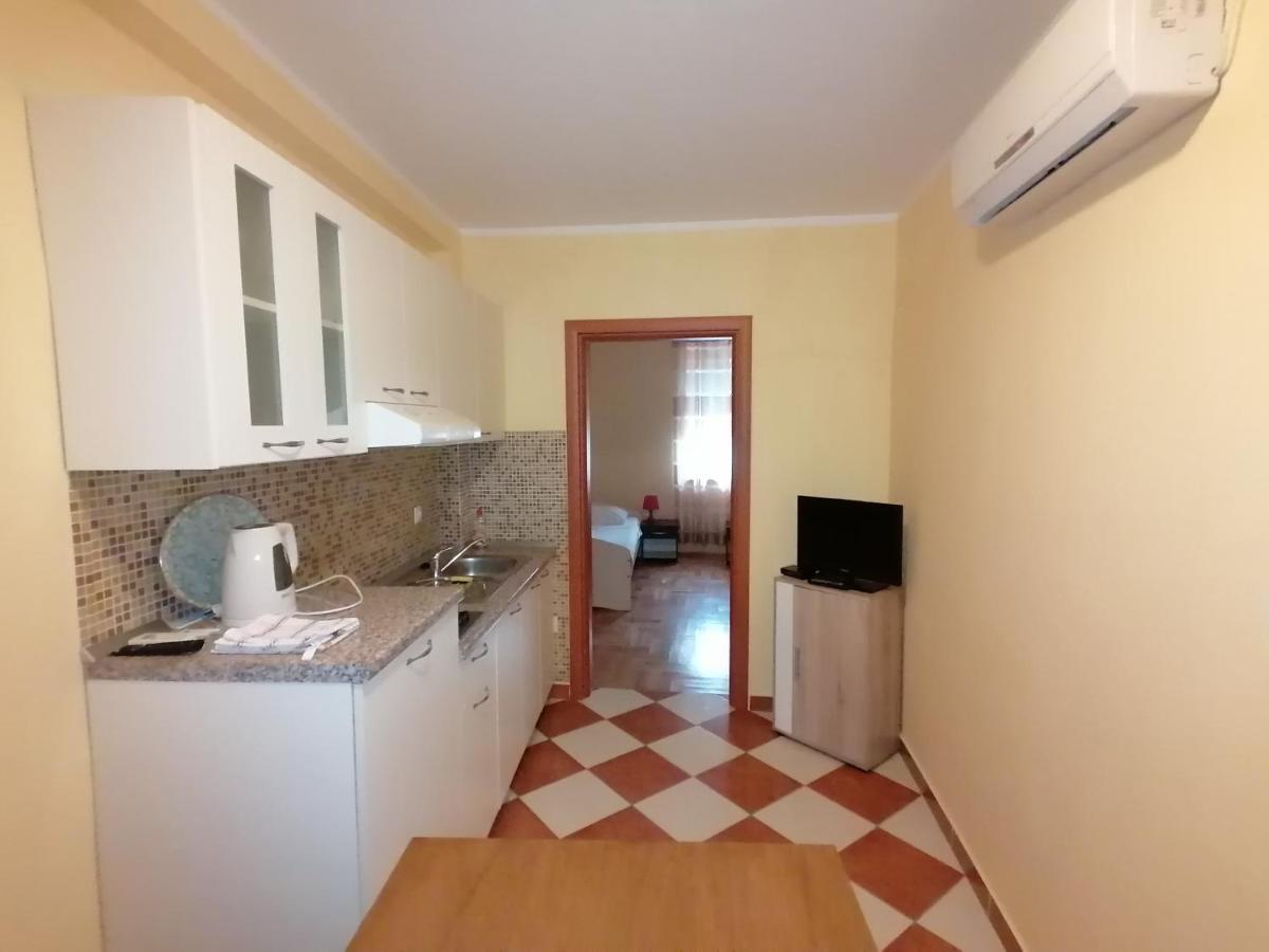 Apartmani Golomeić Crikvenica Exterior foto