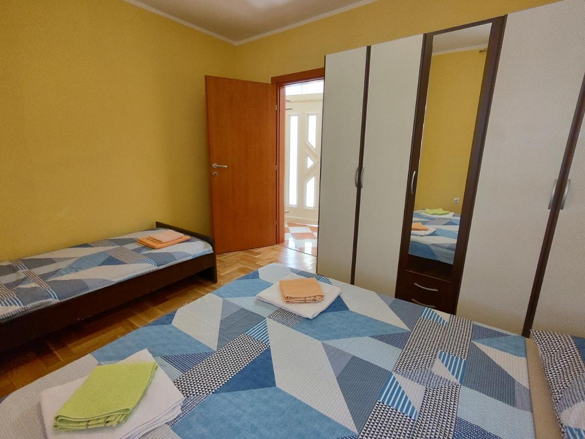 Apartmani Golomeić Crikvenica Exterior foto